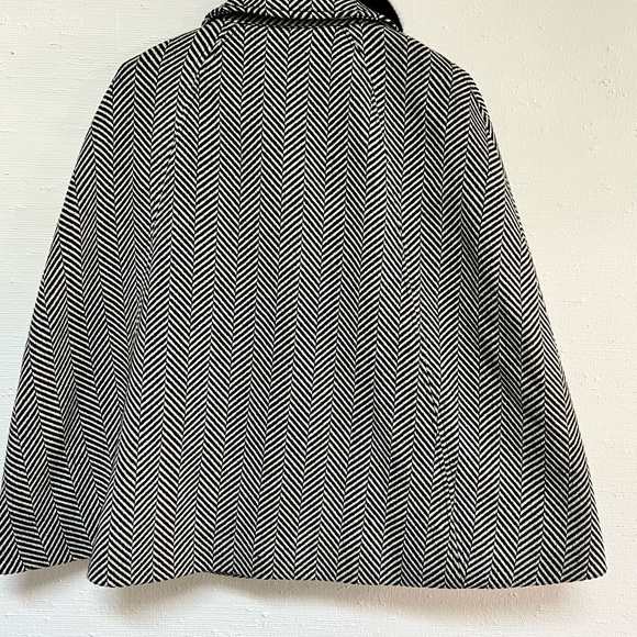 Talbots Cape Coat - Picture 5 of 9